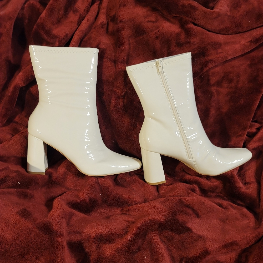 NIB MID CALF GO GO BOOTS Patent Leather Block Heel Side Zip Size 9 - Picture 3 of 12